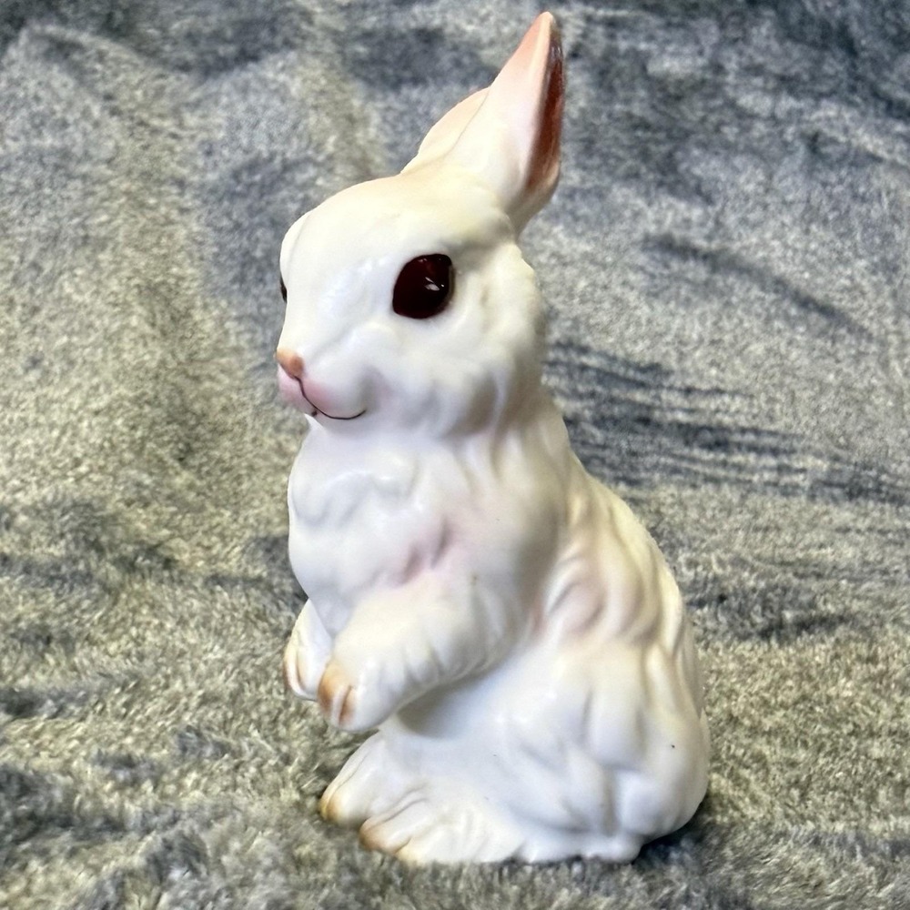 Norcrest Porcelain Rabbit Figurine - Picture 2 of 9
